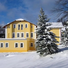 Boutique Hotel SwissHouse вид на фасад