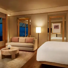 Отель The Ritz-Carlton, Millenia Singapore 5* Номер Deluxe Kallang с различными типами кроватей