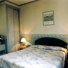 Отель Chom S Boutique Inn And Thai Kitchen Бангкок комната для гостей фото 2