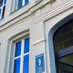 Отель 4th Floor Accommodation вид на фасад фото 3