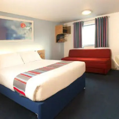 Отель Travelodge London Barking Лондон комната для гостей фото 2