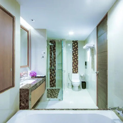 The Berkeley Hotel Pratunam 5* Номер категории Премиум с различными типами кроватей фото 3