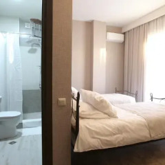 Отель Golden Nugget Tbilisi Грузия, Тбилиси - отзывы, цены и фото номеров - забронировать отель Golden Nugget Tbilisi онлайн комната для гостей фото 4