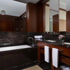 Отель The Ritz-Carlton, Almaty Номер Делюкс фото 3