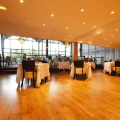 The Waterside Hotel and Galleon Leisure Club фитнесс-зал