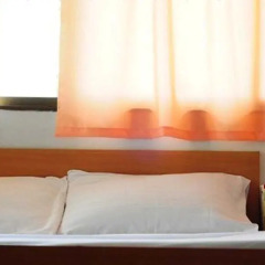 Отель Inter Residence Vibhavadi 44 Бангкок комната для гостей фото 2