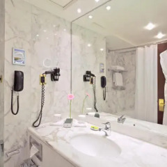 Отель InterContinental Prague 5* Стандартный номер с различными типами кроватей фото 4