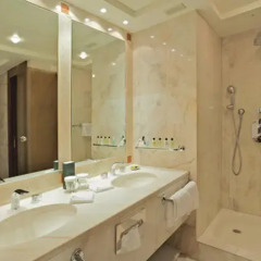 Отель InterContinental Prague 5* Номер Делюкс с различными типами кроватей фото 5