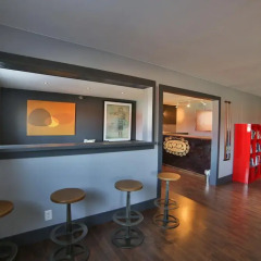 Отель Las Vegas Hostel США, Лас-Вегас - отзывы, цены и фото номеров - забронировать отель Las Vegas Hostel онлайн гостиничный бар