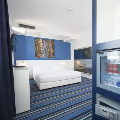 CDH Hotel Milano Niguarda 4* Улучшенный номер с различными типами кроватей фото 11