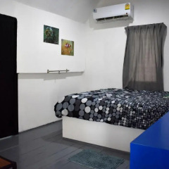 Отель Dpm Diving Hostel & Bar Koh Tao Таиланд, Мэй-Хаад-Бэй - отзывы, цены и фото номеров - забронировать отель Dpm Diving Hostel & Bar Koh Tao онлайн комната для гостей фото 2