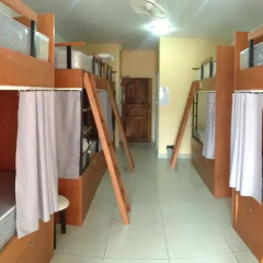 Jomtien Hostel Кровать в общем номере с двухъярусными кроватями фото 4