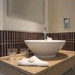 Отель Staybridge Suites London- Stratford Люкс с различными типами кроватей фото 12