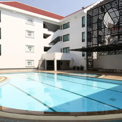 Отель Ta Residence Suvarnabhumi Бангкок бассейн