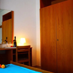 Отель Salonikiou Beach Deluxe Apartments Греция, Аристотелес - отзывы, цены и фото номеров - забронировать отель Salonikiou Beach Deluxe Apartments онлайн удобства в номере