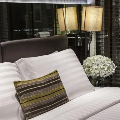 Отель The Continent Bangkok by Compass Hospitality 4* Стандартный номер с различными типами кроватей фото 9