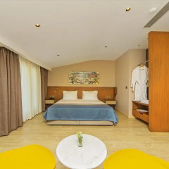 Redmont Hotel Nisantasi 4* Улучшенный люкс с различными типами кроватей