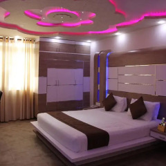 Hotel Royal Castle 3* Улучшенный номер с различными типами кроватей фото 11