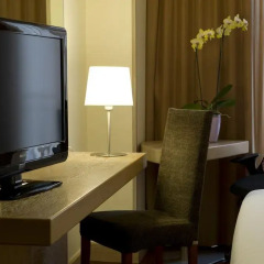 Отель Hilton Garden Inn Rome Claridge 4* Стандартный номер с различными типами кроватей фото 5