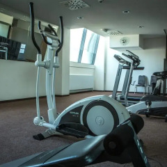 Hotel Saffron фитнесс-зал фото 4