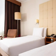 Гостиница DoubleTree by Hilton Novosibirsk 4* Стандартный номер с 2 отдельными кроватями фото 3