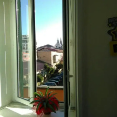 Отель Sunny flat in elegant building close to Colosseum Рим балкон