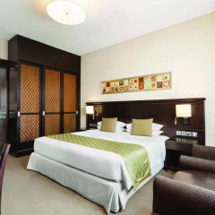 Ramada Jumeirah Hotel 5* Номер Делюкс с различными типами кроватей фото 2
