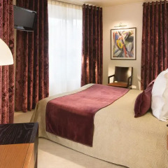 Отель Raspail Montparnasse 3* Улучшенный номер с двуспальной кроватью