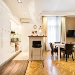 Апартаменты Romantique Apartment комната для гостей фото 4
