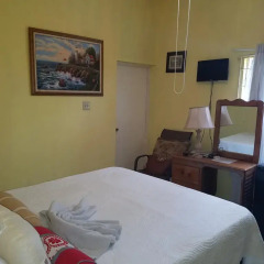 Отель The Inn At Great Bay Treasure Beach Jamaica Треже-Бич комната для гостей фото 3