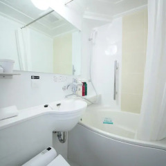 APA Hotel Hatchobori-eki Minami 3* Стандартный номер с различными типами кроватей фото 6