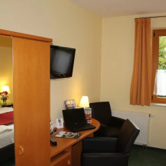 Отель Landhotel Dresden 3* Стандартный номер с различными типами кроватей фото 4
