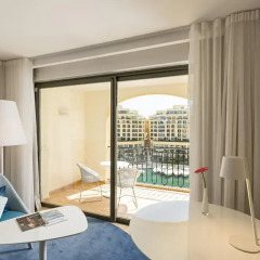 Отель Hilton Malta 5* Номер Делюкс с различными типами кроватей фото 4