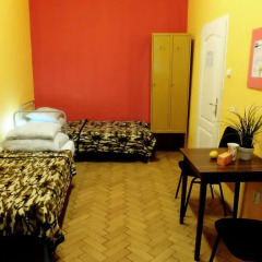 Budapest Budget Hostel Стандартный номер с различными типами кроватей (общая ванная комната) фото 10