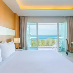 Отель Chanalai Hillside Resort, Karon Beach 4* Улучшенный номер двуспальная кровать фото 2