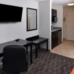 Отель Lexington Inn & Suites - Effingham 3* Люкс с различными типами кроватей фото 8