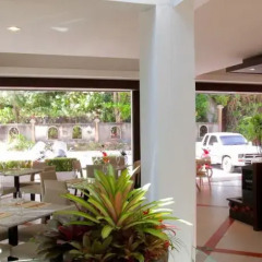 Отель Sungthong Kamala Beach Resort парковка