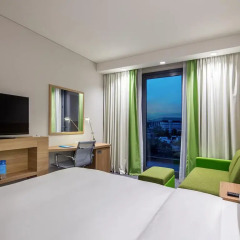 Отель Hampton by Hilton Istanbul Zeytinburnu 2* Стандартный номер с различными типами кроватей фото 6