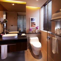 Отель The Continent Bangkok by Compass Hospitality 4* Представительский номер с различными типами кроватей фото 24