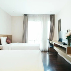 Отель Thomson Residence 4* Стандартный номер фото 9