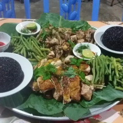 Отель Tavan Heaven Homestay Шапа питание