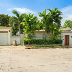 Отель Siam Royal View Pool Villa Adults Only парковка