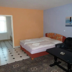 Отель Penzion Holiday 3* Апартаменты с различными типами кроватей фото 2
