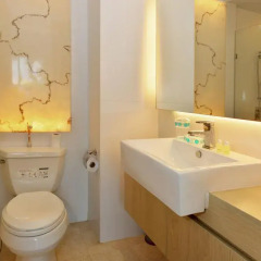 Отель Atlantis Condo Resort Jomtien by EVT ванная фото 2