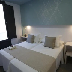 Отель Hostal la Pasajera Испания, Кониль-де-ла-Фронтера - отзывы, цены и фото номеров - забронировать отель Hostal la Pasajera онлайн комната для гостей