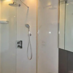 Отель Apartamentos El Palacete de Ainsa ванная фото 2