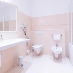 Unitas Hotel 4* Улучшенный номер с двуспальной кроватью фото 5
