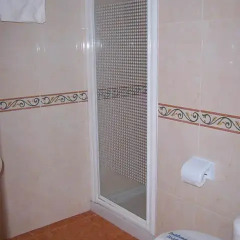 Отель Hostal La Torre Стандартный номер с различными типами кроватей фото 4