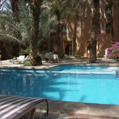 Отель Fibule Du Draa Kasbah Dhôtes Марокко, Загора - отзывы, цены и фото номеров - забронировать отель Fibule Du Draa Kasbah Dhôtes онлайн бассейн фото 2