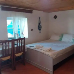 Отель Guesthouse Alvaro Kadiu Стандартный номер фото 8